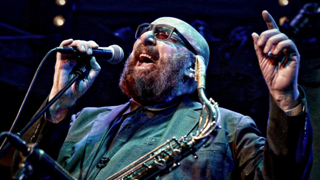 Der Blues-Vulkan schlechthin: Albie Donelly und seine Band Supercharge bringen den Rodelberch zum Brodeln.